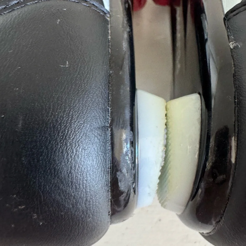 Peloton women’s cycling shoes size 38 (their US7).‎
